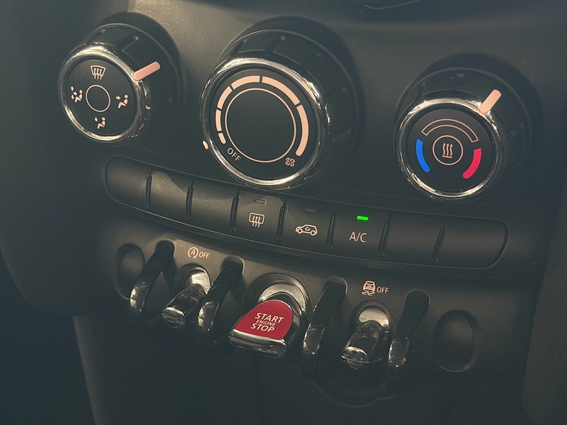 MINI Hatch Cooper Hatchback 1.5 Automatic Petrol - U6235