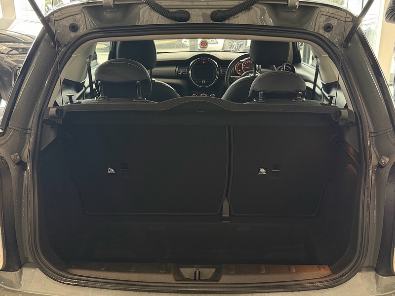 MINI Hatch Cooper Hatchback 1.5 Automatic Petrol - U6235