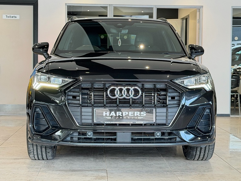 Audi Q3 1.5 TFSI CoD 35 Black Edition SUV 5dr Petrol Manual Euro 6 (s/s) (150 ps) - U6249
