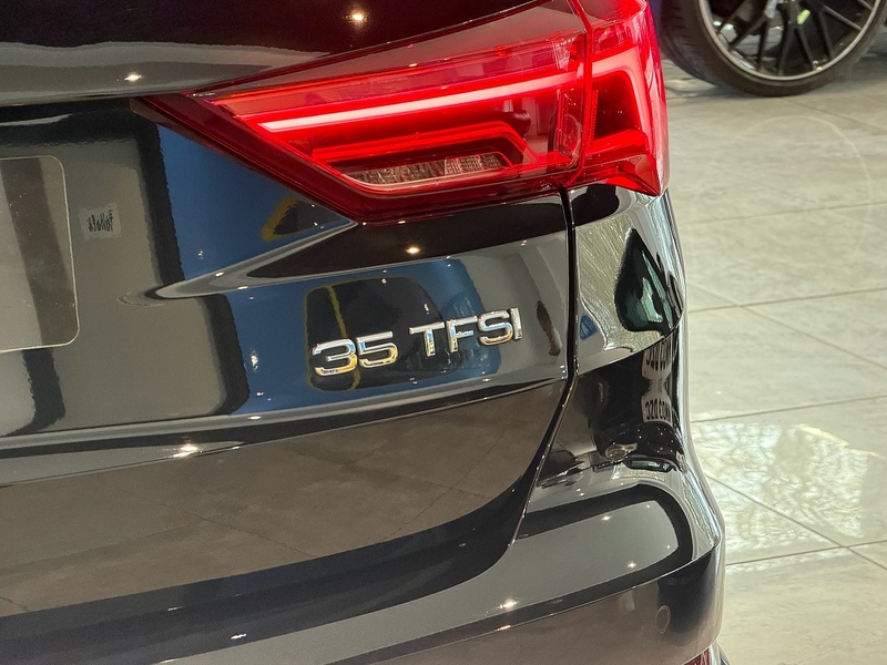Audi Q3 1.5 TFSI CoD 35 Black Edition SUV 5dr Petrol Manual Euro 6 (s/s) (150 ps) - U6249