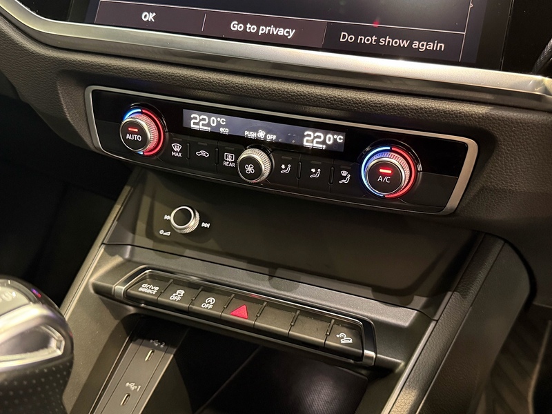 Audi Q3 1.5 TFSI CoD 35 Black Edition SUV 5dr Petrol Manual Euro 6 (s/s) (150 ps) - U6249