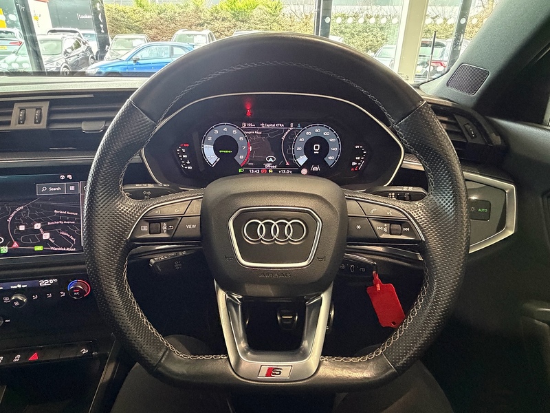 Audi Q3 1.5 TFSI CoD 35 Black Edition SUV 5dr Petrol Manual Euro 6 (s/s) (150 ps) - U6249