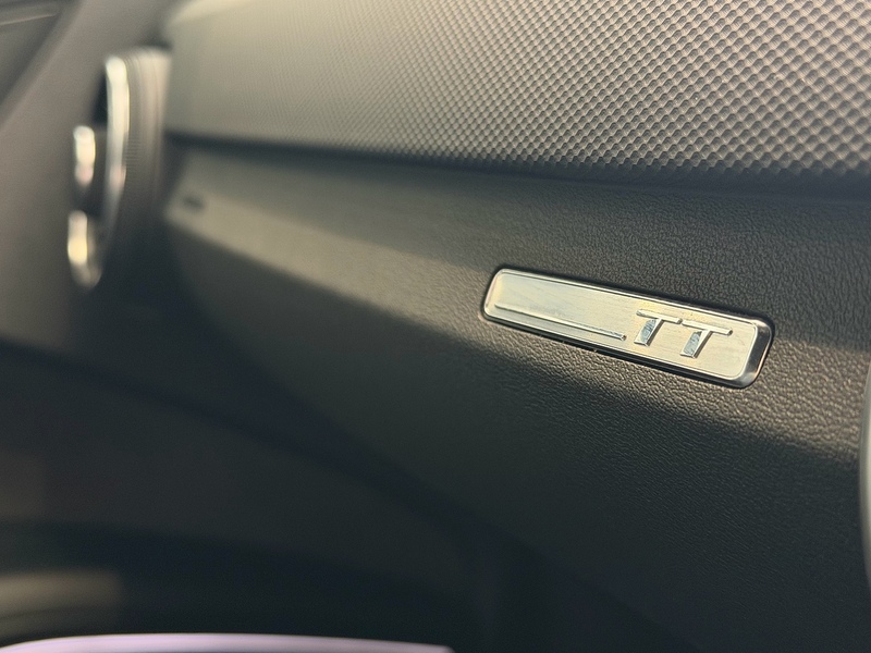 Audi TT 2.0 TFSI 40 Black Edition Coupe 3dr Petrol S Tronic Euro 6 (s/s) (197 ps) - U6273