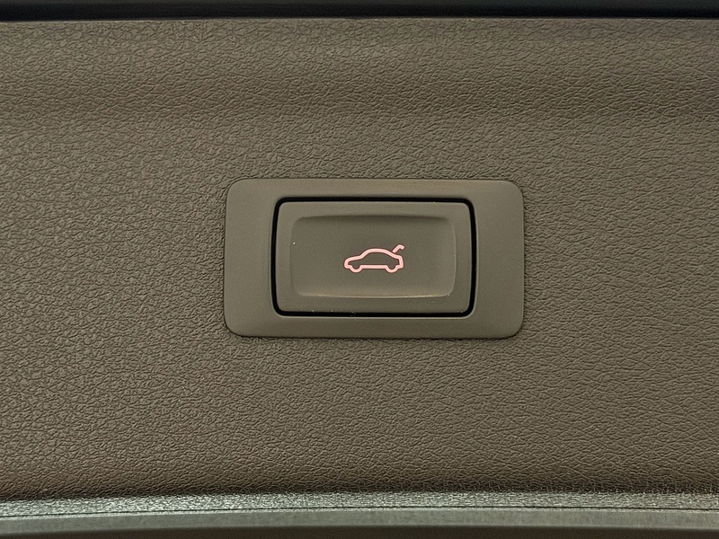 Audi Q3 TDI Black Edition SUV 2.0 Automatic Diesel - U6275