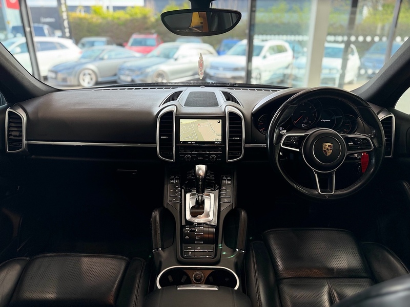 Porsche Cayenne 3.0 TD V6 SUV 5dr Diesel TiptronicS 4WD Euro 6 (s/s) (262 ps) - U6282