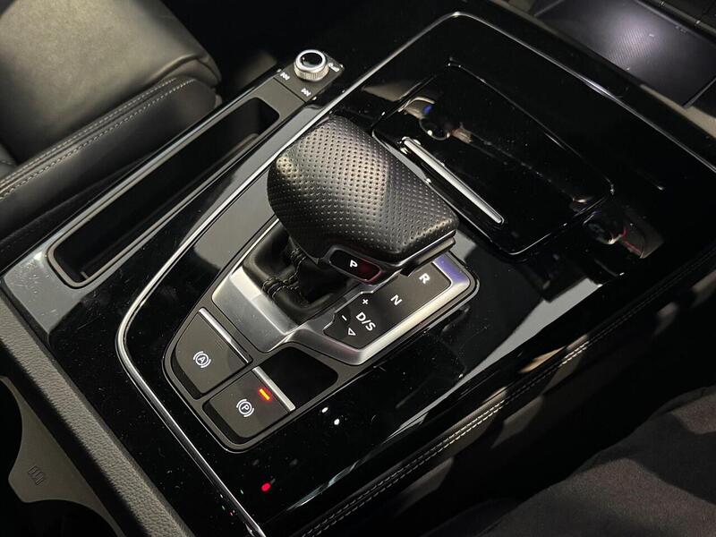 Audi Q5 2.0 TDI 40 Edition 1 SUV 5dr Diesel S Tronic quattro Euro 6 (s/s) (204 ps) - U6294