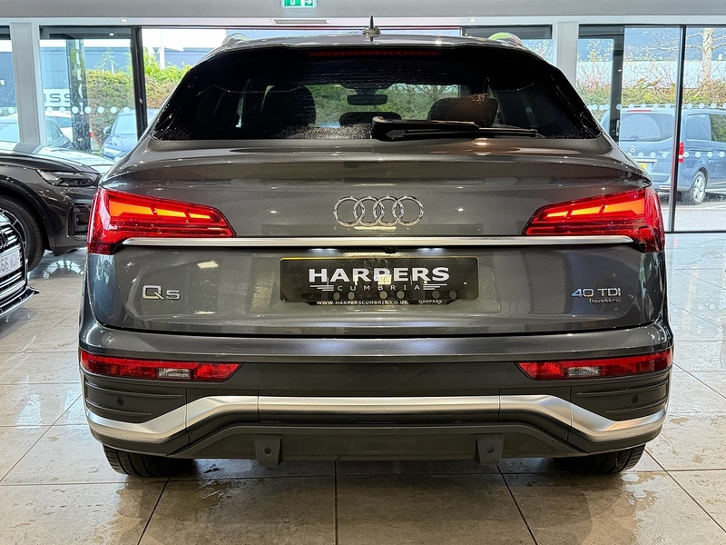 Audi Q5 2.0 TDI 40 S line Sportback 5dr Diesel S Tronic quattro Euro 6 (s/s) (204 ps) - U6302