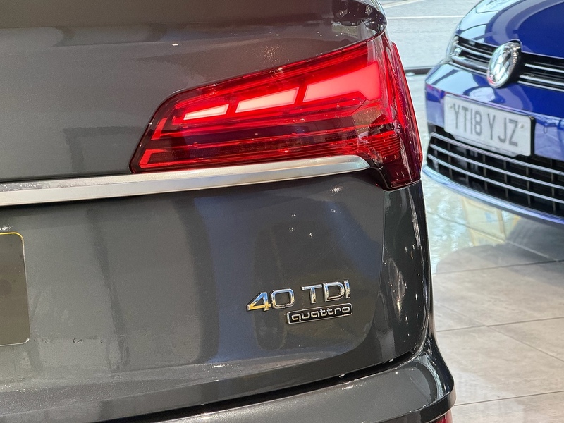 Audi Q5 2.0 TDI 40 S line Sportback 5dr Diesel S Tronic quattro Euro 6 (s/s) (204 ps) - U6302