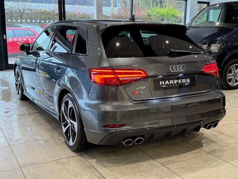 Audi S3 2.0 TFSI Black Edition Sportback 5dr Petrol S Tronic quattro Euro 6 (s/s) (300 ps) - U6306
