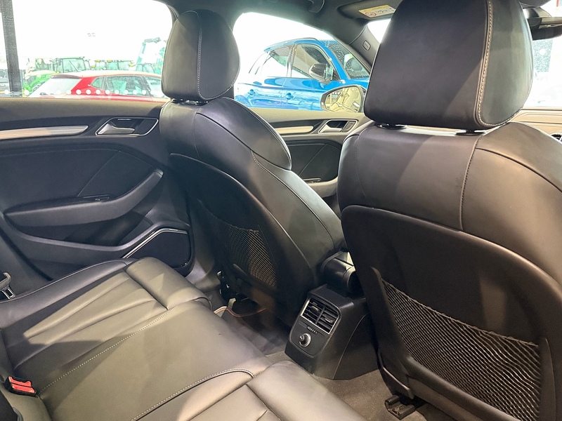 Audi S3 2.0 TFSI Black Edition Sportback 5dr Petrol S Tronic quattro Euro 6 (s/s) (300 ps) - U6306