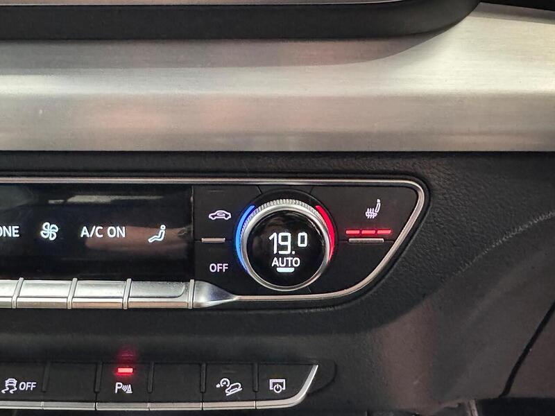 Audi Q5 TDI S line SUV 2.0 Automatic Diesel - U6315