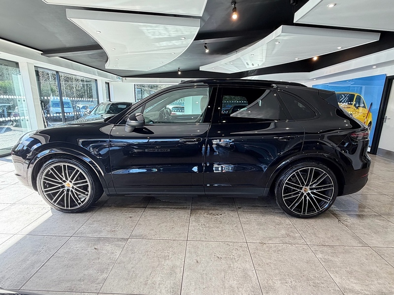 Porsche Cayenne 3.0T V6 SUV 5dr Petrol TiptronicS 4WD Euro 6 (s/s) (340 ps) - U6327