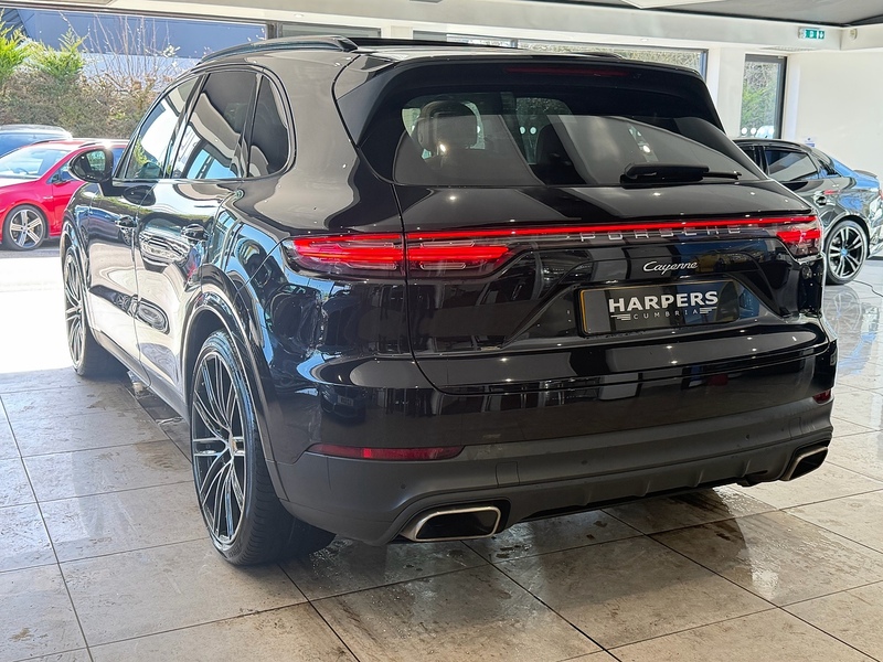 Porsche Cayenne 3.0T V6 SUV 5dr Petrol TiptronicS 4WD Euro 6 (s/s) (340 ps) - U6327