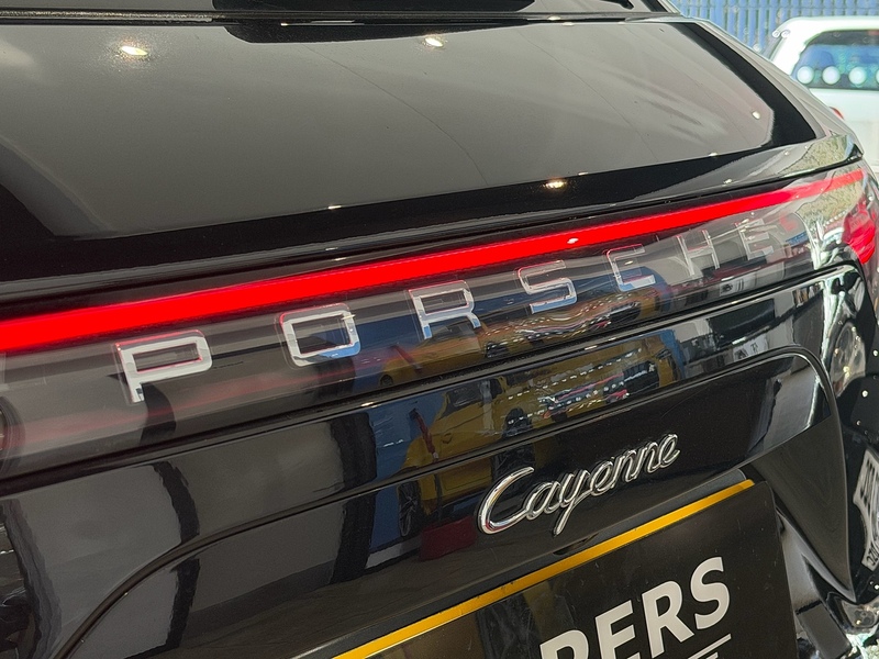 Porsche Cayenne 3.0T V6 SUV 5dr Petrol TiptronicS 4WD Euro 6 (s/s) (340 ps) - U6327