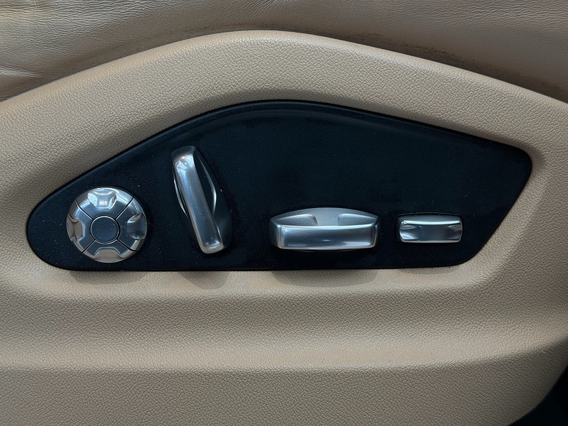 Porsche Cayenne 3.0T V6 SUV 5dr Petrol TiptronicS 4WD Euro 6 (s/s) (340 ps) - U6327