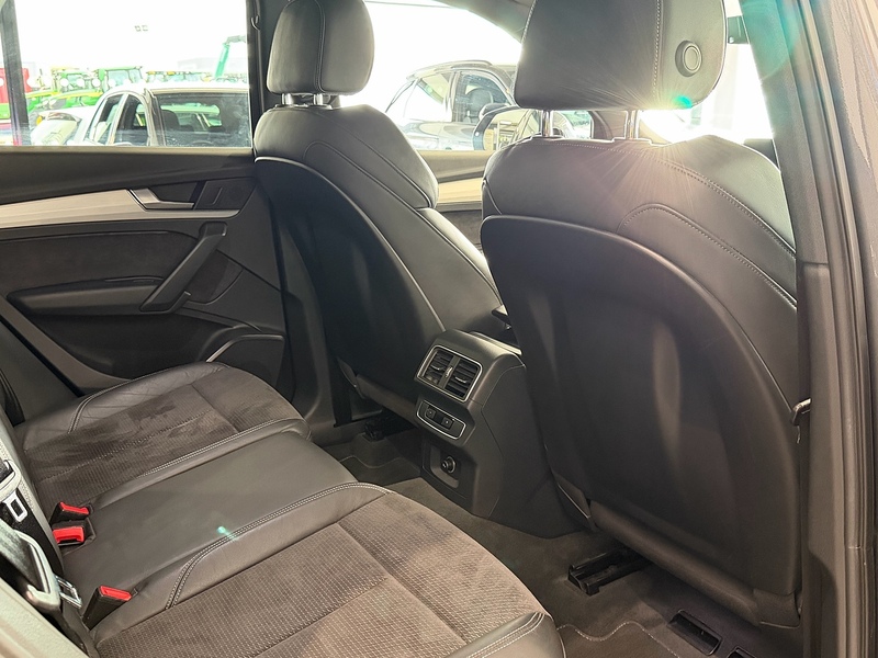 Audi Q5 2.0 TDI S line SUV 5dr Diesel S Tronic quattro Euro 6 (s/s) (190 ps) - U6330