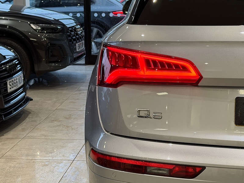 Audi Q5 2.0 TFSI S line SUV 5dr Petrol S Tronic quattro Euro 6 (s/s) (252 ps) - U6333