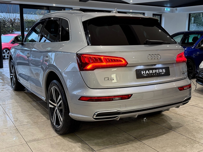 Audi Q5 2.0 TFSI S line SUV 5dr Petrol S Tronic quattro Euro 6 (s/s) (252 ps) - U6333