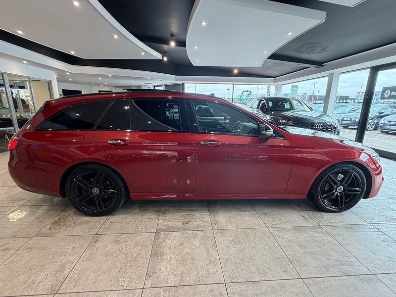 Mercedes E-Class E 220 D Amg Line Premi Estate  Automatic - U6334