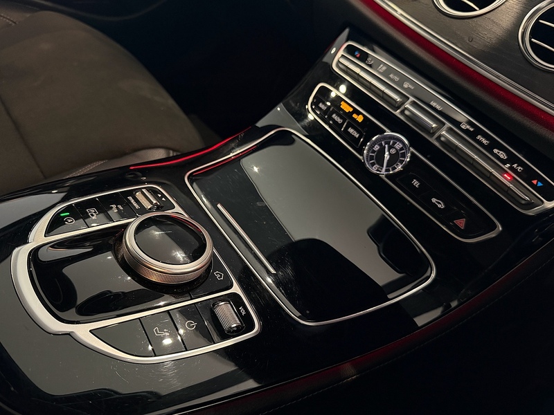 Mercedes E-Class E 220 D Amg Line Premi Estate  Automatic - U6334