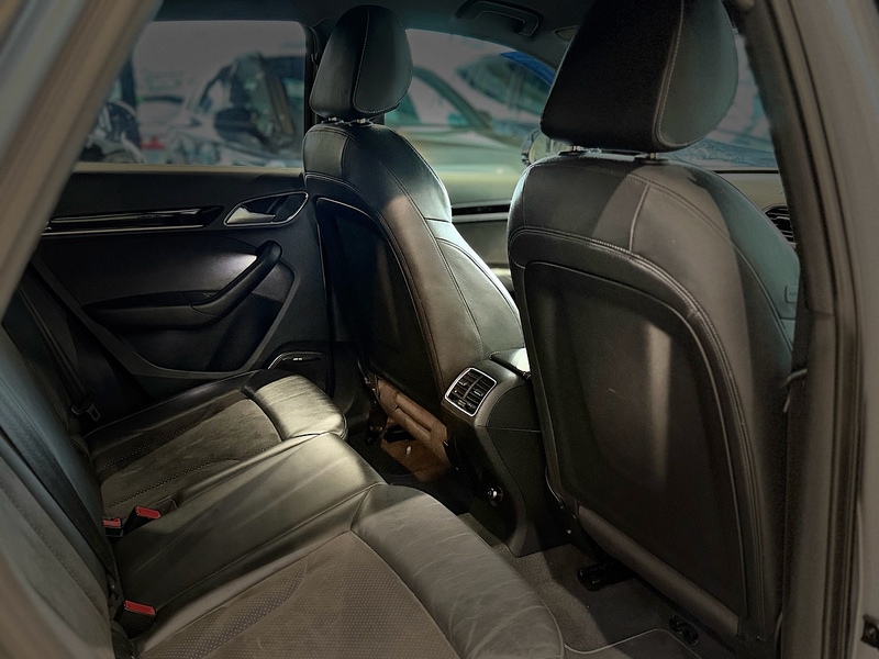 Audi Q3 1.4 TFSI CoD Black Edition SUV 5dr Petrol Manual Euro 6 (s/s) (150 ps) - U6348