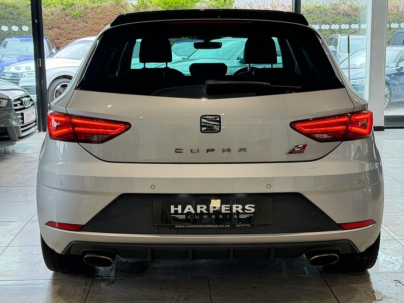 SEAT Leon TSI Cupra 300 Hatchback 2.0 Manual Petrol - U6349
