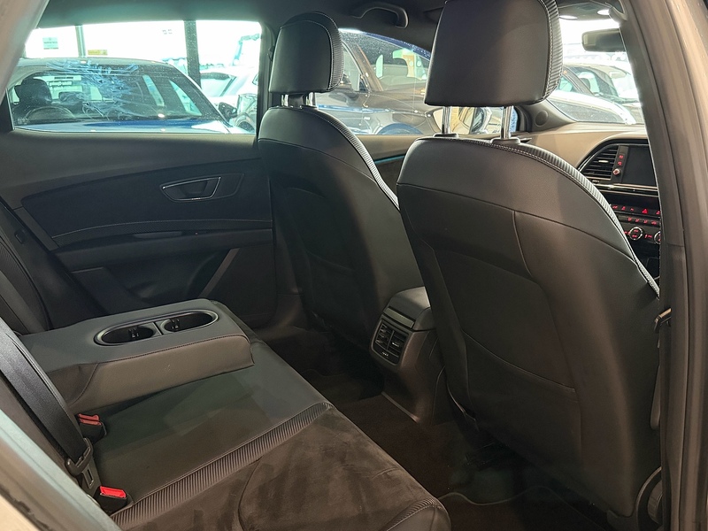 SEAT Leon TSI Cupra 300 Hatchback 2.0 Manual Petrol - U6349