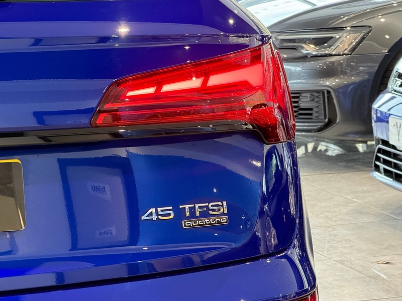 Audi Q5 2.0 TFSI 45 Edition 1 SUV 5dr Petrol S Tronic quattro Euro 6 (s/s) (265 ps) - U6354