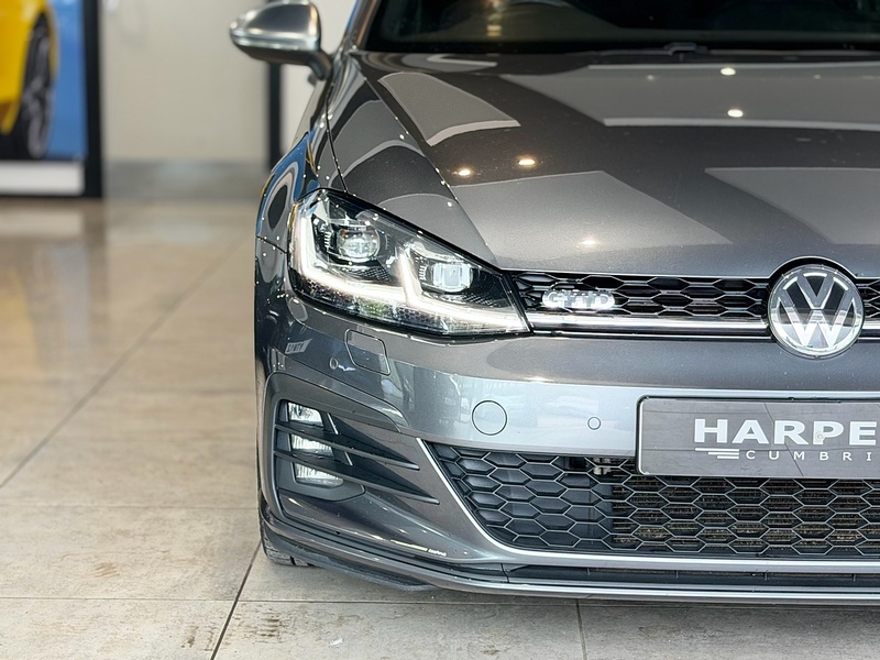 Volkswagen Golf 2.0 TDI BlueMotion Tech GTD Hatchback 5dr Diesel Manual Euro 6 (s/s) (184 ps) - U6360