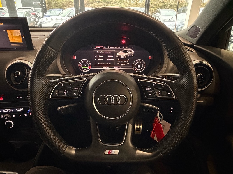 Audi S3 2.0 TFSI Black Edition Sportback 5dr Petrol S Tronic quattro Euro 6 (s/s) (300 ps) - U6361