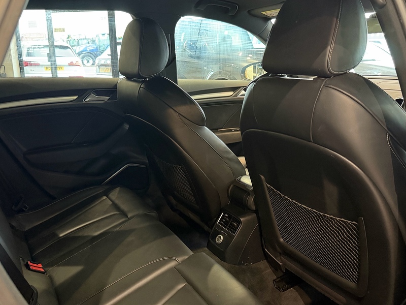 Audi S3 2.0 TFSI Black Edition Sportback 5dr Petrol S Tronic quattro Euro 6 (s/s) (300 ps) - U6361