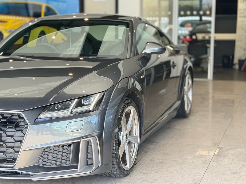 Audi TT 2.0 TFSI 40 S line Coupe 3dr Petrol S Tronic Euro 6 (s/s) (197 ps) - U6363