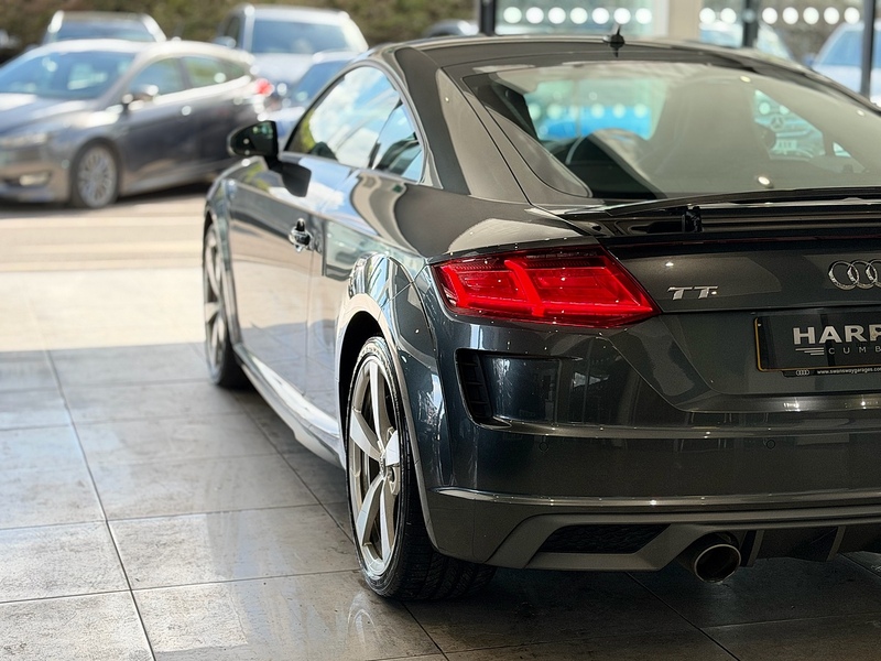Audi TT 2.0 TFSI 40 S line Coupe 3dr Petrol S Tronic Euro 6 (s/s) (197 ps) - U6363