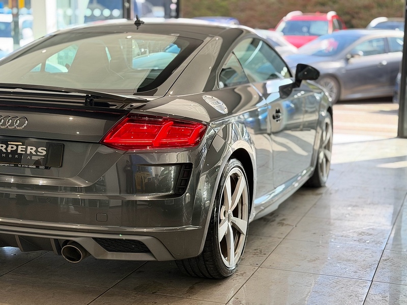 Audi TT 2.0 TFSI 40 S line Coupe 3dr Petrol S Tronic Euro 6 (s/s) (197 ps) - U6363