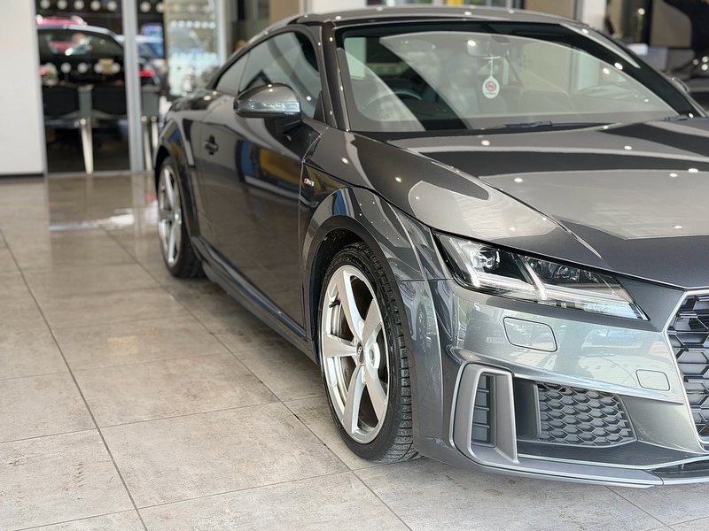 Audi TT 2.0 TFSI 40 S line Coupe 3dr Petrol S Tronic Euro 6 (s/s) (197 ps) - U6363