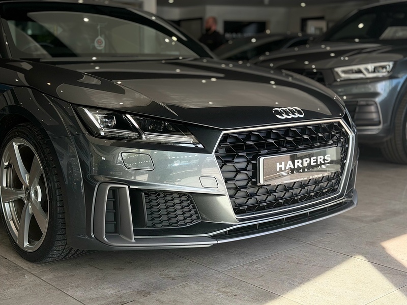 Audi TT 2.0 TFSI 40 S line Coupe 3dr Petrol S Tronic Euro 6 (s/s) (197 ps) - U6363