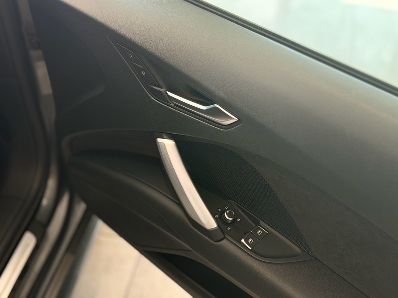 Audi TT 2.0 TFSI 40 S line Coupe 3dr Petrol S Tronic Euro 6 (s/s) (197 ps) - U6363