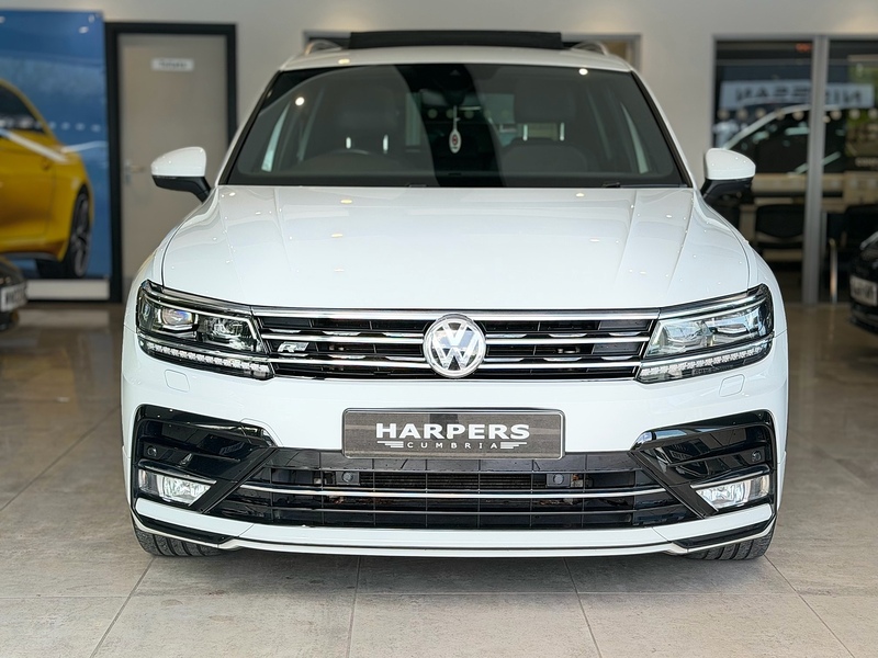 Volkswagen Tiguan 2.0 TDI BlueMotion Tech R-Line SUV 5dr Diesel Manual Euro 6 (s/s) (150 ps) - U6364