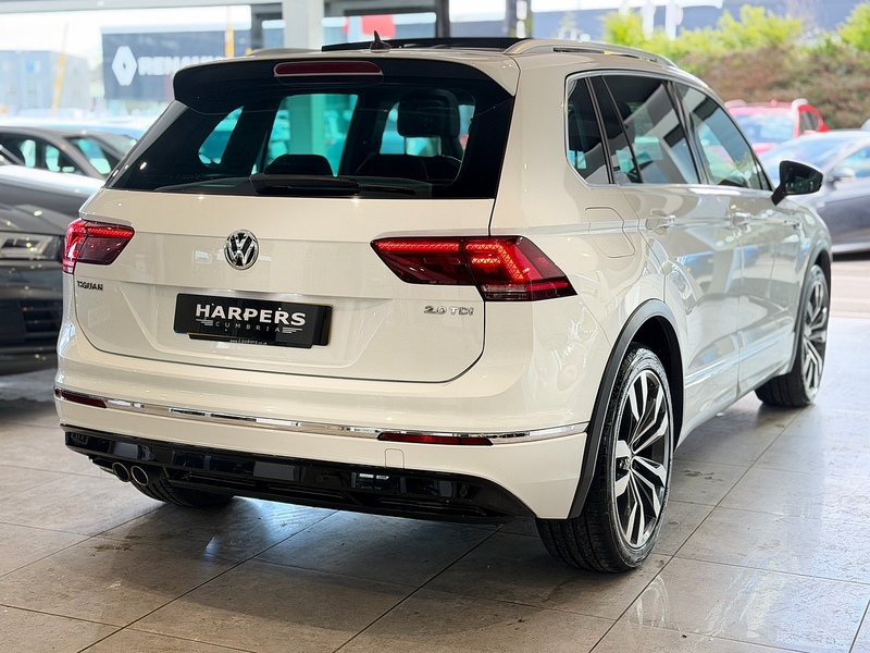 Volkswagen Tiguan 2.0 TDI BlueMotion Tech R-Line SUV 5dr Diesel Manual Euro 6 (s/s) (150 ps) - U6364