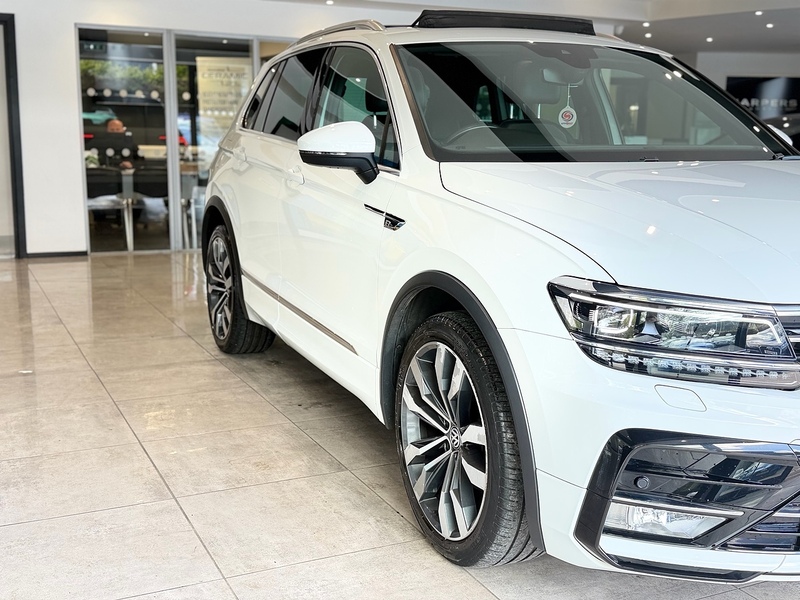 Volkswagen Tiguan 2.0 TDI BlueMotion Tech R-Line SUV 5dr Diesel Manual Euro 6 (s/s) (150 ps) - U6364