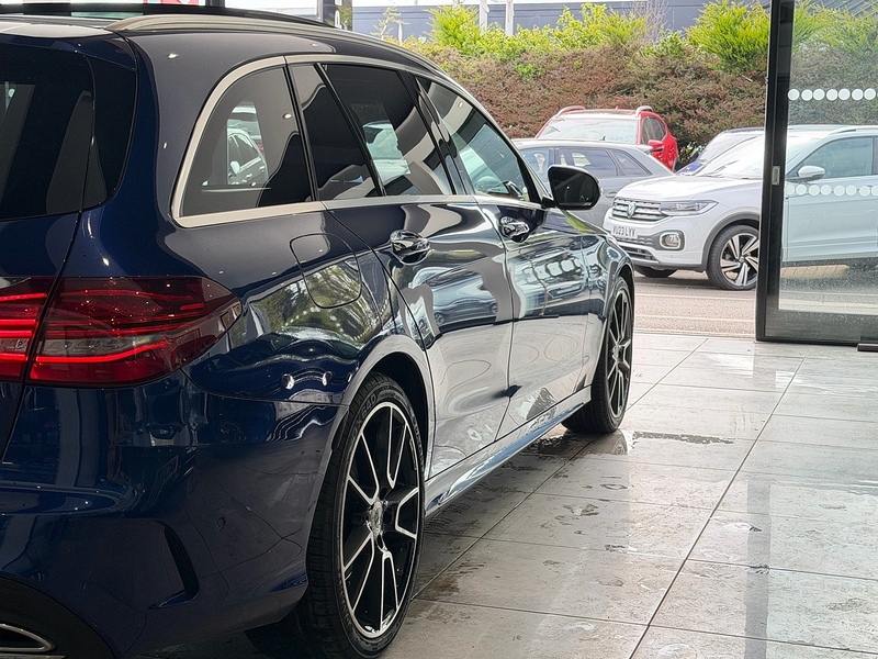 Mercedes-Benz C Class 1.6 C200d AMG Line (Premium Plus) Estate 5dr Diesel G-Tronic+ Euro 6 (s/s) (160 ps) - U6368