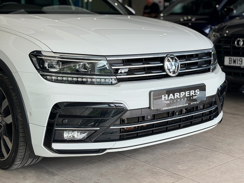 Volkswagen Tiguan 1.5 TSI EVO R-Line Tech SUV 5dr Petrol DSG Euro 6 (s/s) (150 ps) - U6373