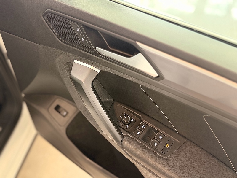 Volkswagen Tiguan 1.5 TSI EVO R-Line Tech SUV 5dr Petrol DSG Euro 6 (s/s) (150 ps) - U6373