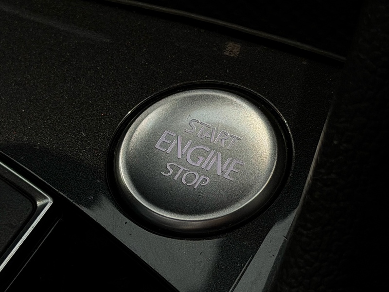 Volkswagen Tiguan 1.5 TSI EVO R-Line Tech SUV 5dr Petrol DSG Euro 6 (s/s) (150 ps) - U6373