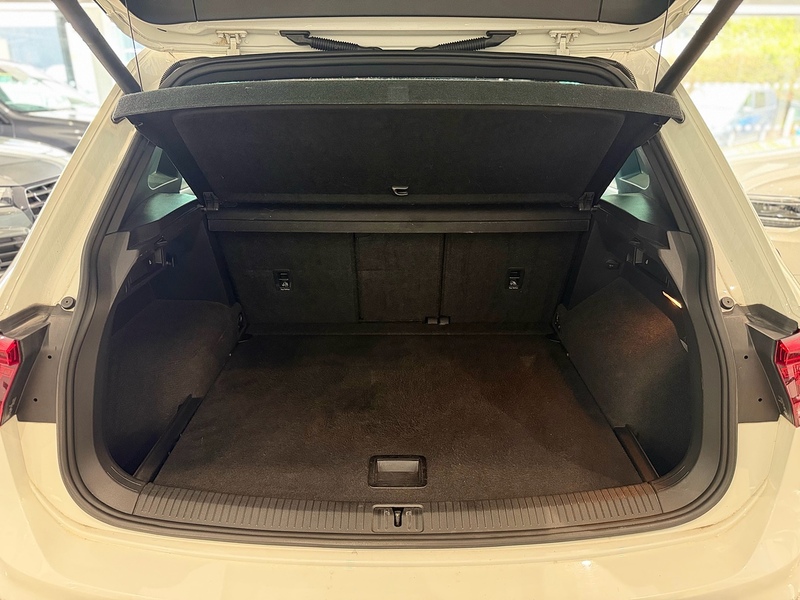 Volkswagen Tiguan 1.5 TSI EVO R-Line Tech SUV 5dr Petrol DSG Euro 6 (s/s) (150 ps) - U6373