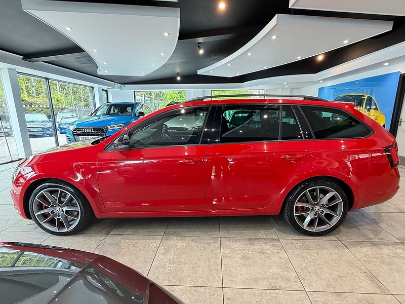 Skoda Octavia 2.0 TSI GPF vRS Estate 5dr Petrol DSG Euro 6 (s/s) (245 ps) - U6388