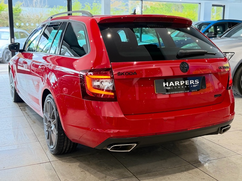 Skoda Octavia 2.0 TSI GPF vRS Estate 5dr Petrol DSG Euro 6 (s/s) (245 ps) - U6388