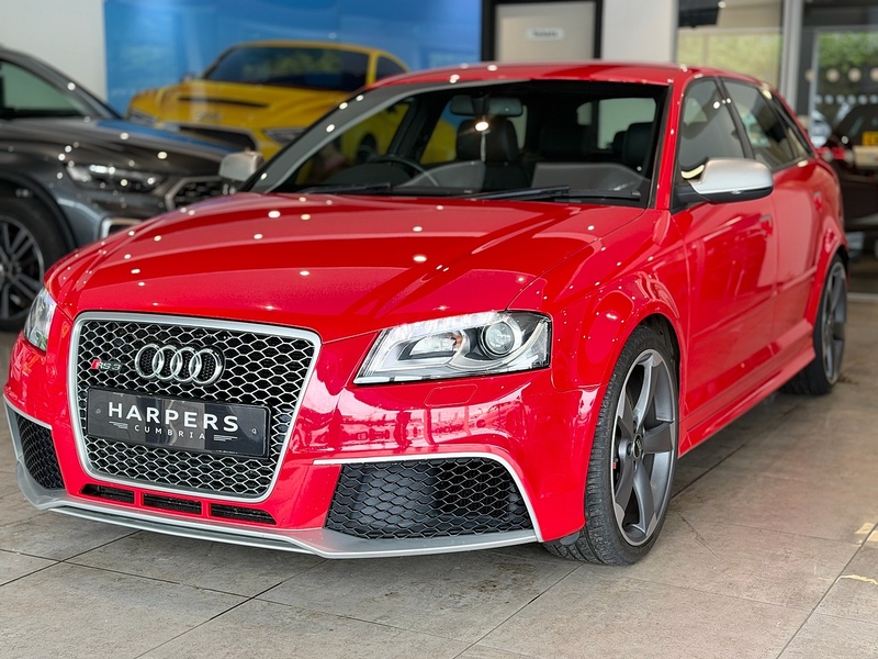 Audi RS3 TFSI Hatchback 2.5 Automatic Petrol - U6390