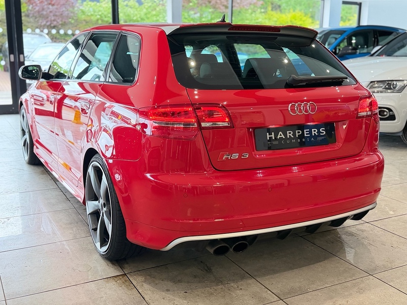 Audi RS3 TFSI Hatchback 2.5 Automatic Petrol - U6390