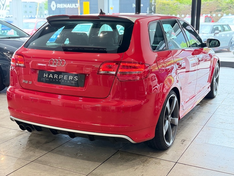 Audi RS3 TFSI Hatchback 2.5 Automatic Petrol - U6390